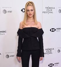 Nicola Peltz, 30 лет, США Nicola Peltz, 30 лет,